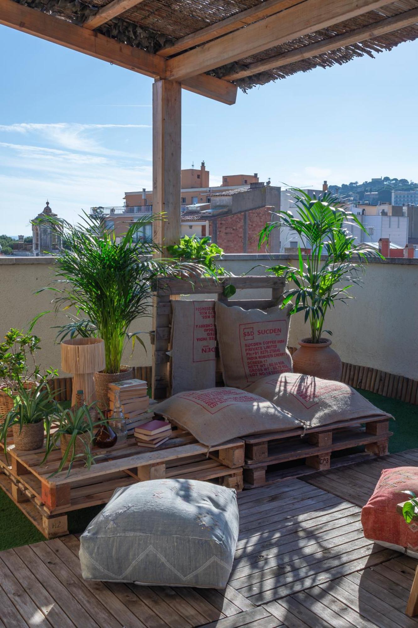 Hostal Boutique Es Portalet ซานต์เฟลิอูเดกีโซลส์ ภายนอก รูปภาพ