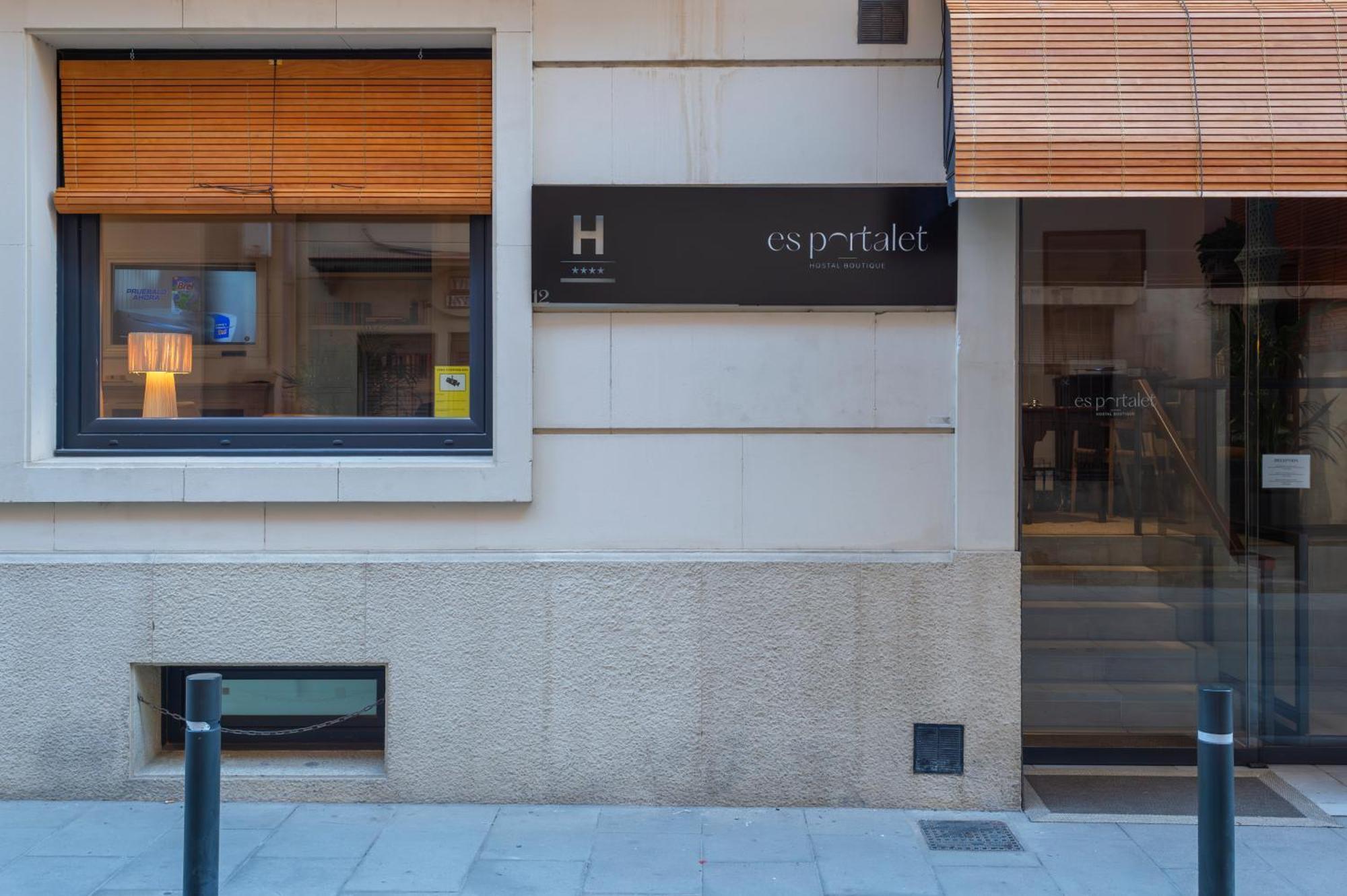Hostal Boutique Es Portalet ซานต์เฟลิอูเดกีโซลส์ ภายนอก รูปภาพ