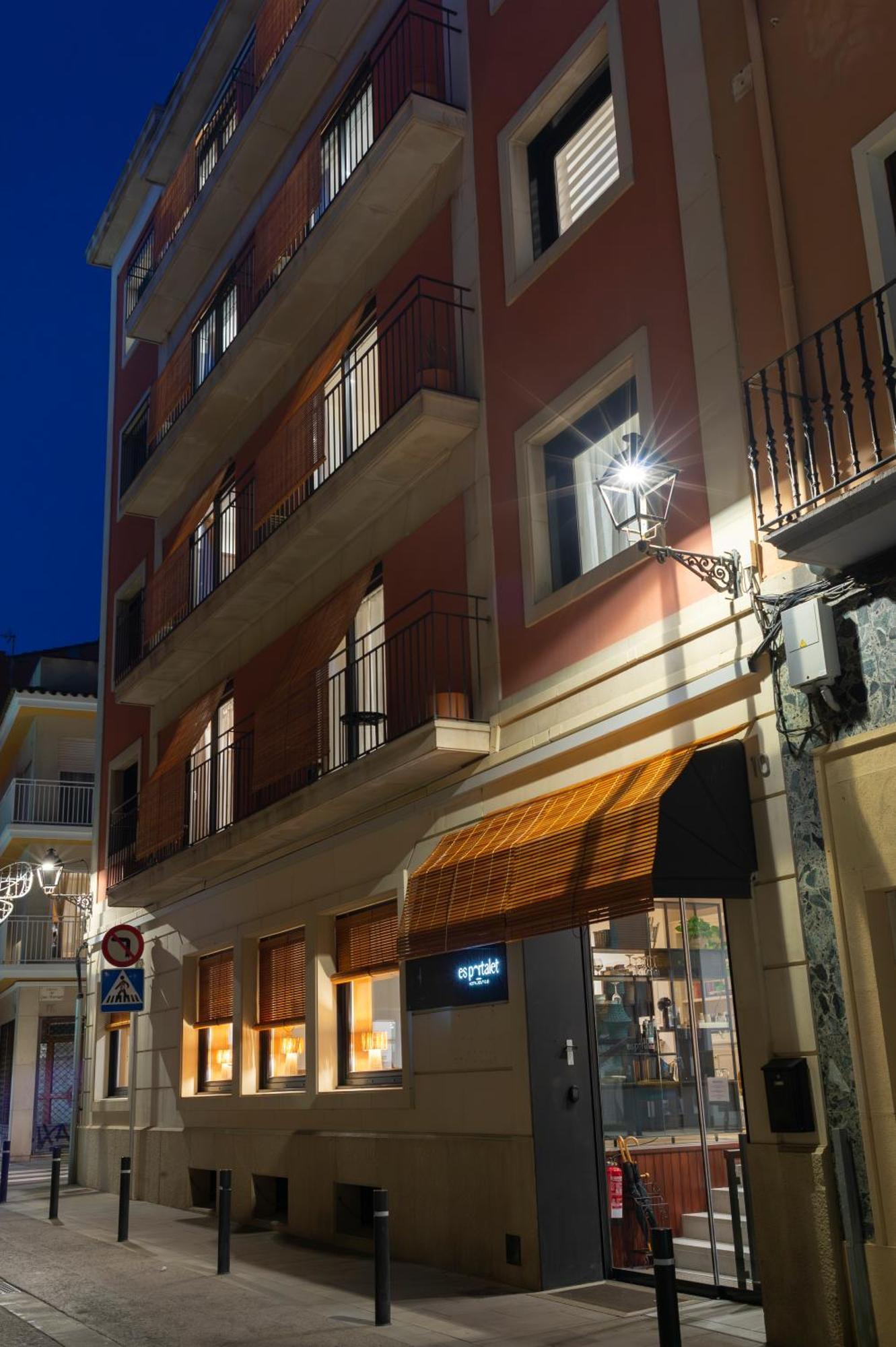 Hostal Boutique Es Portalet ซานต์เฟลิอูเดกีโซลส์ ภายนอก รูปภาพ