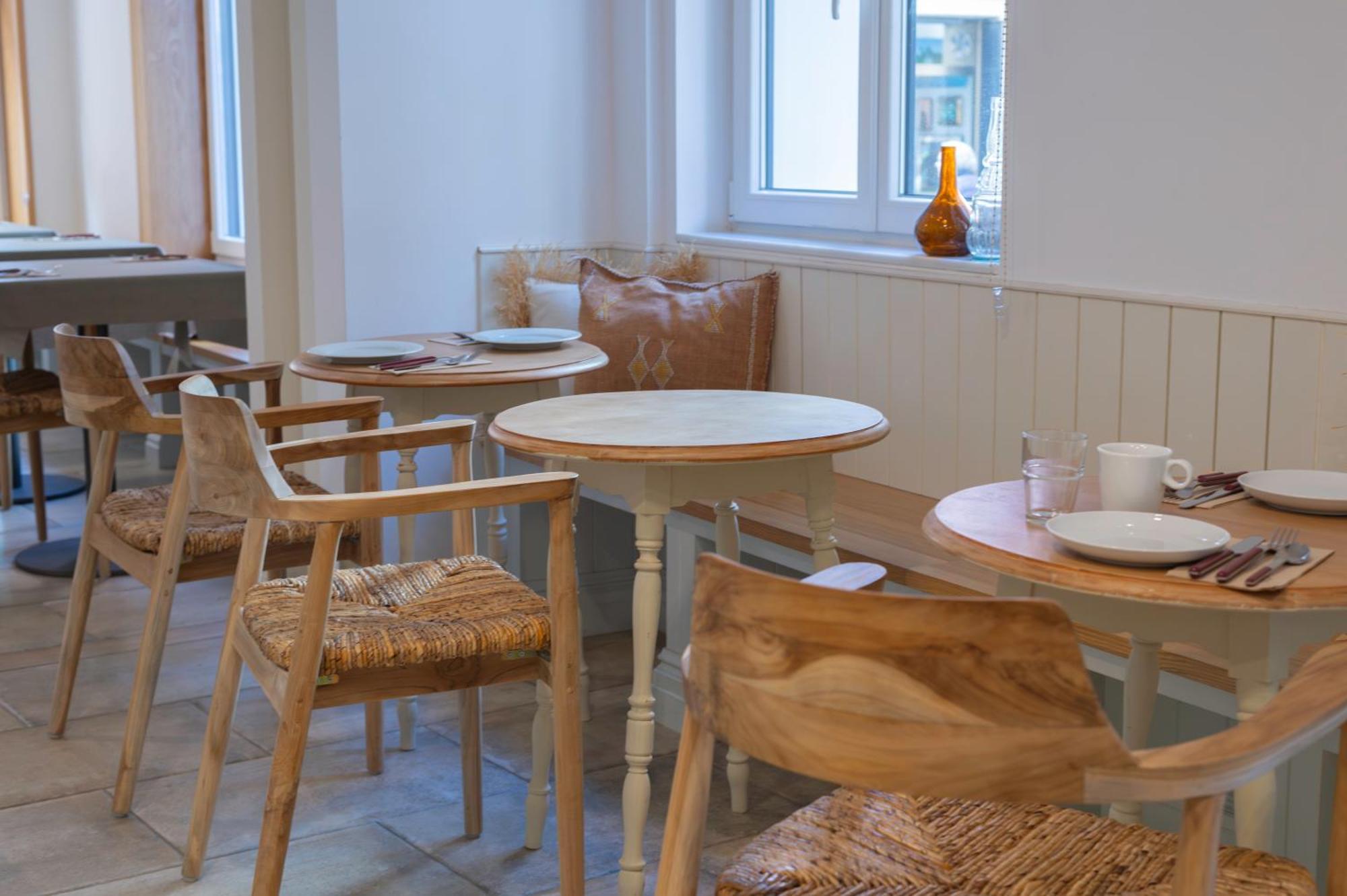 Hostal Boutique Es Portalet ซานต์เฟลิอูเดกีโซลส์ ภายนอก รูปภาพ