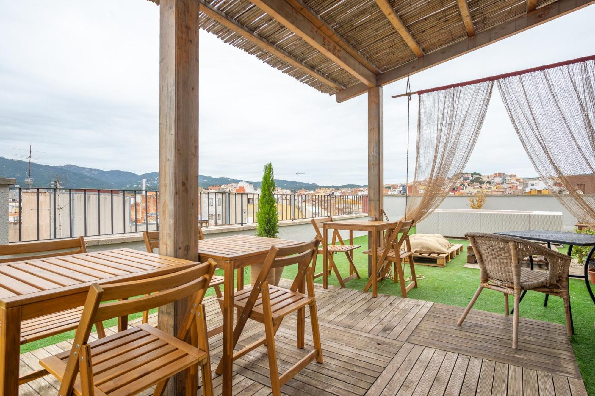 Hostal Boutique Es Portalet ซานต์เฟลิอูเดกีโซลส์ ภายนอก รูปภาพ