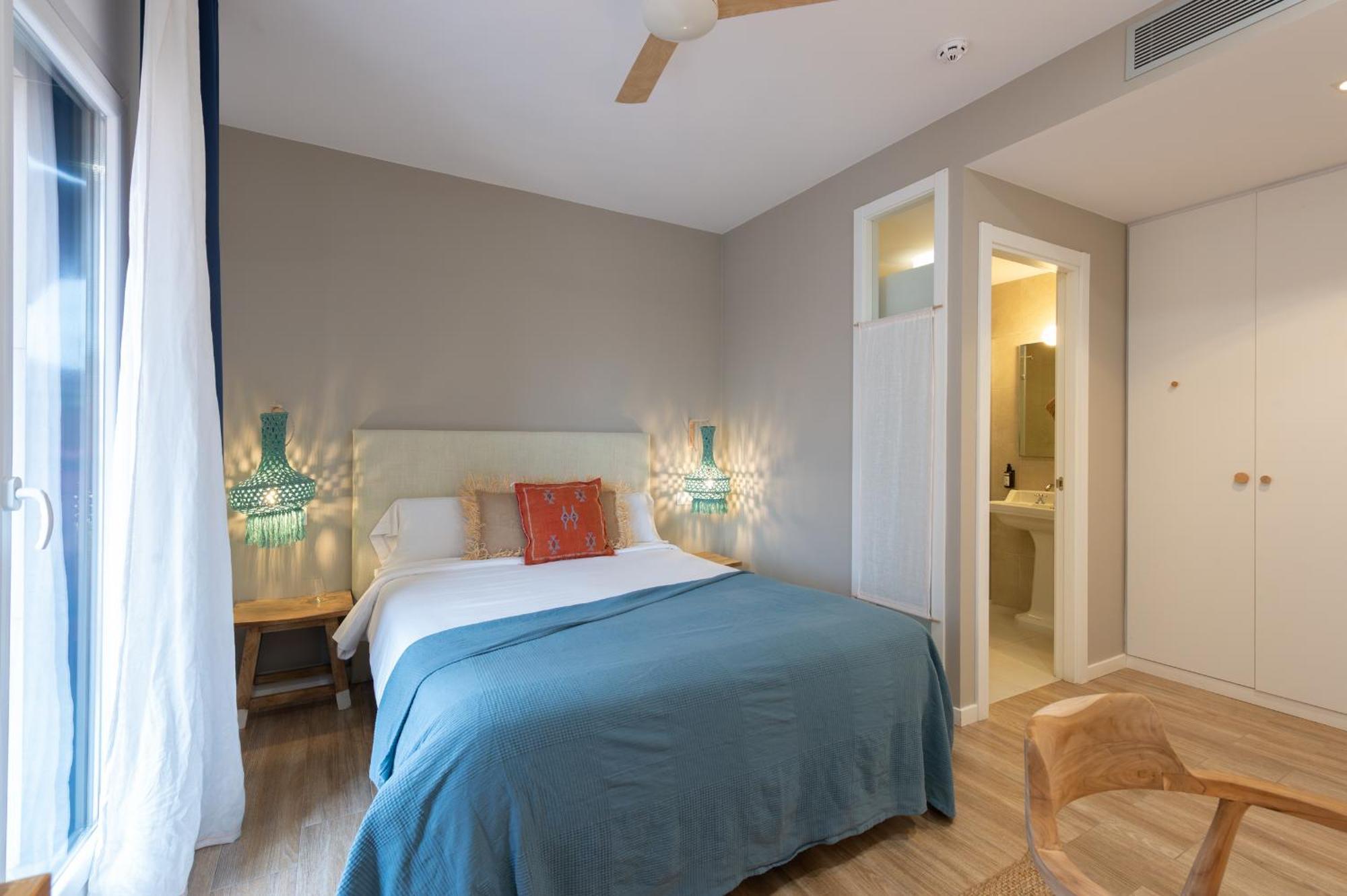 Hostal Boutique Es Portalet ซานต์เฟลิอูเดกีโซลส์ ภายนอก รูปภาพ