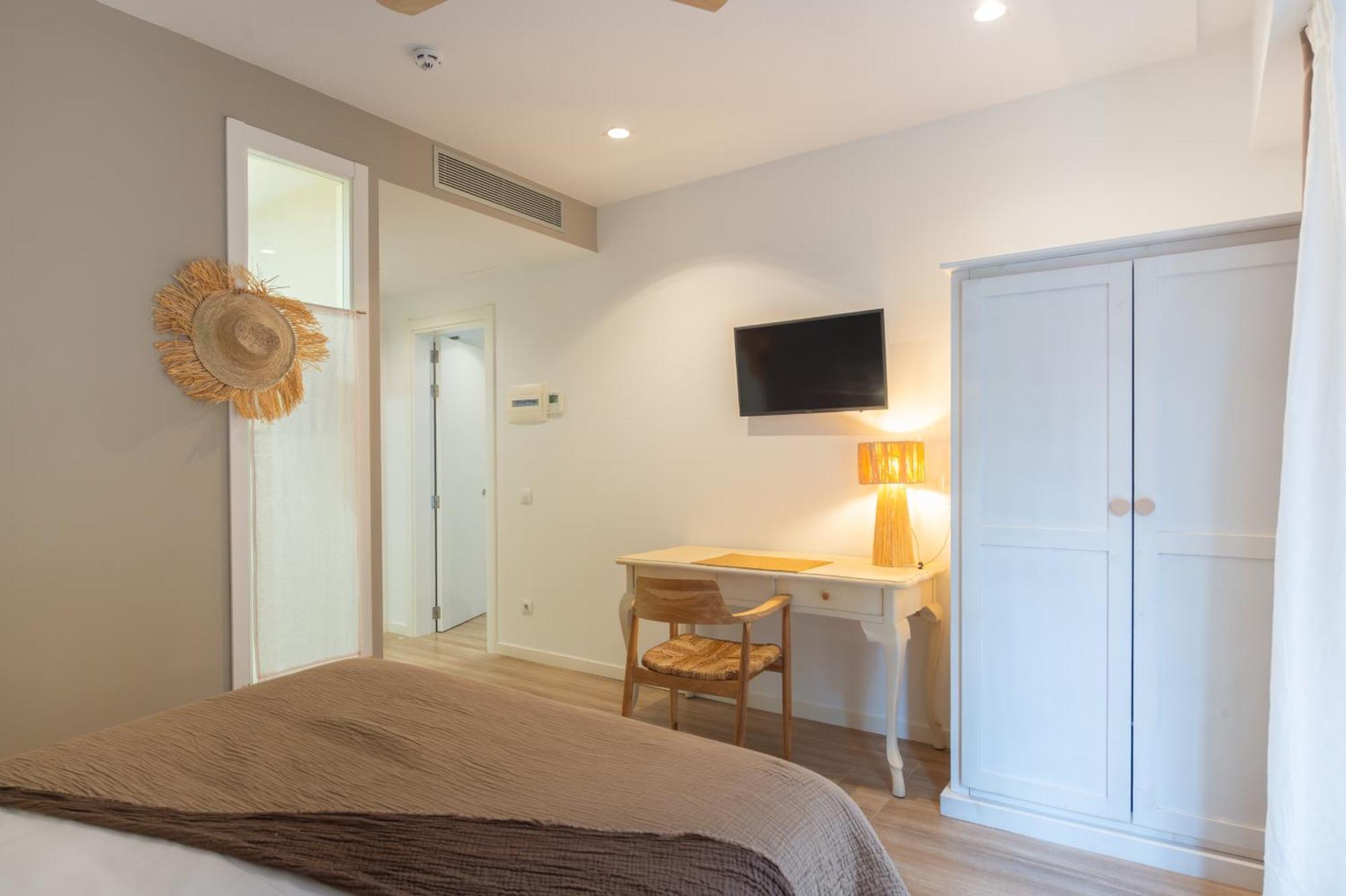 Hostal Boutique Es Portalet ซานต์เฟลิอูเดกีโซลส์ ห้อง รูปภาพ